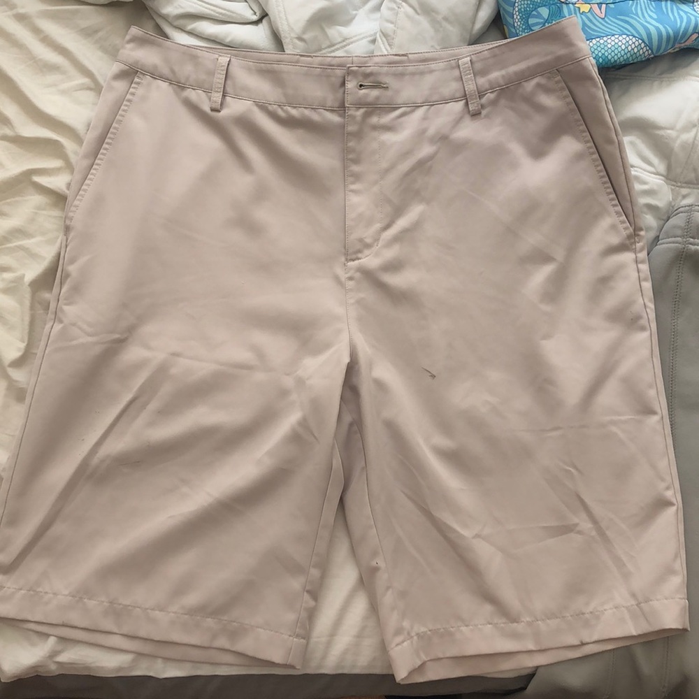 Golf shorts